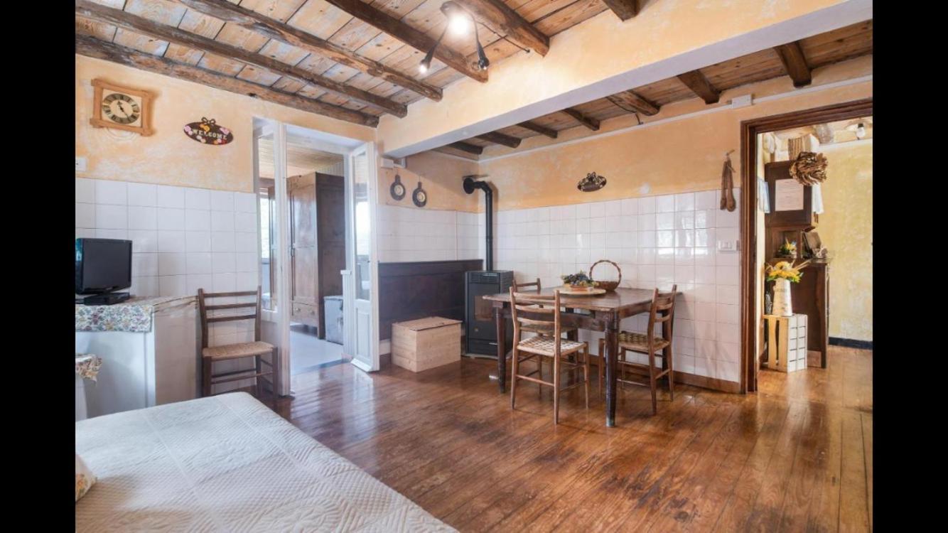 Camere E Accoglienza La Casa Della Nonna Borzonasca Exterior photo